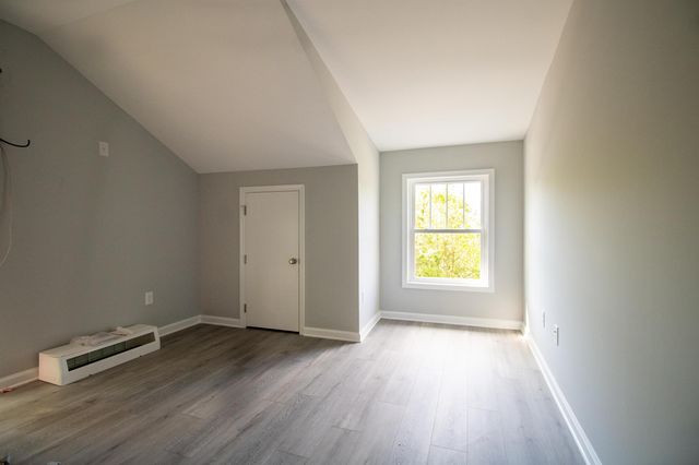 1421 ASHBY ST, Staunton, VA 24401