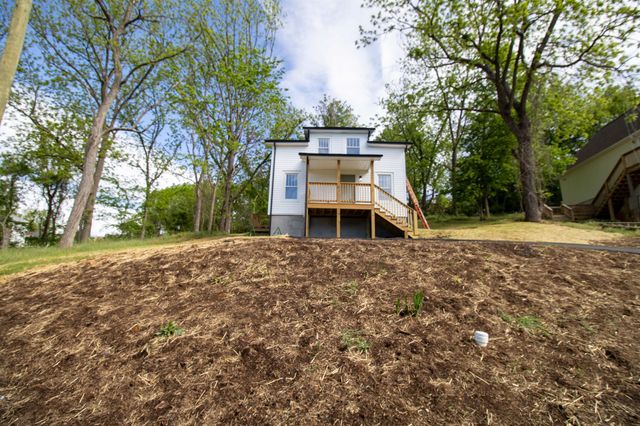 1421 ASHBY ST, Staunton, VA 24401