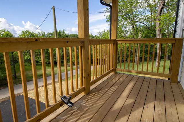 1421 ASHBY ST, Staunton, VA 24401