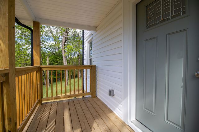 1421 ASHBY ST, Staunton, VA 24401