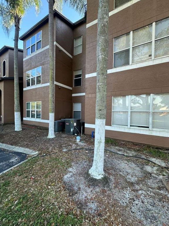 4540 COMMANDER DRIVE 2214, Orlando, FL 32822