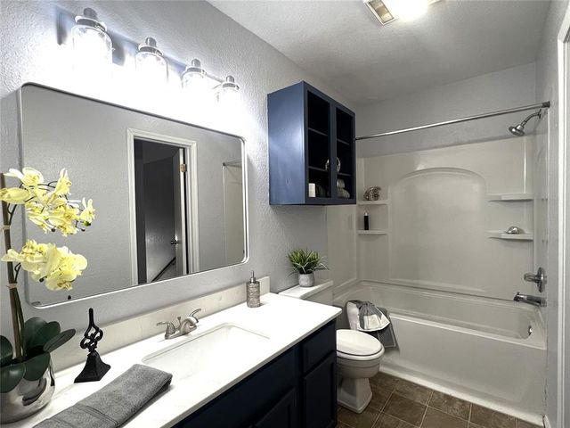 421 Dauphin Avenue, Edmond, OK 73034