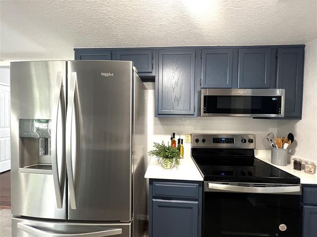 421 Dauphin Avenue, Edmond, OK 73034