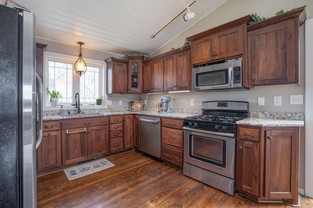 5795 109th Avenue NE, Spicer, MN 56288