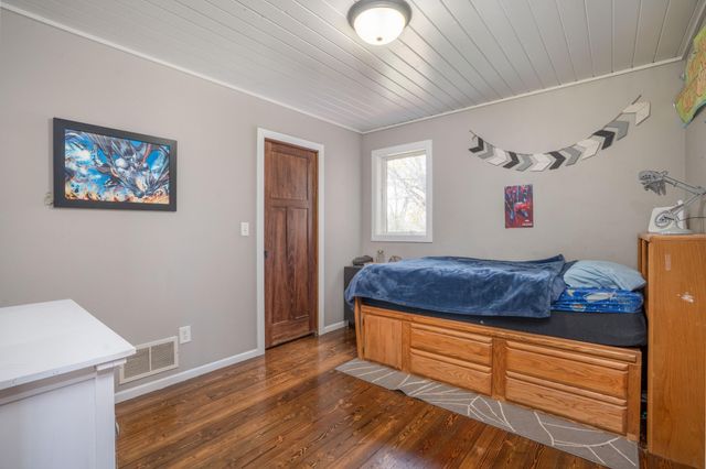 5795 109th Avenue NE, Spicer, MN 56288