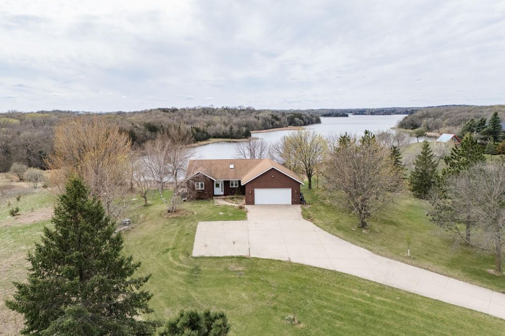 5795 109th Avenue NE, Spicer, MN 56288