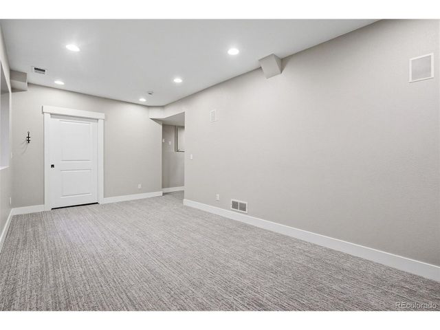 8608 E 25th Dr, Denver, CO 80238