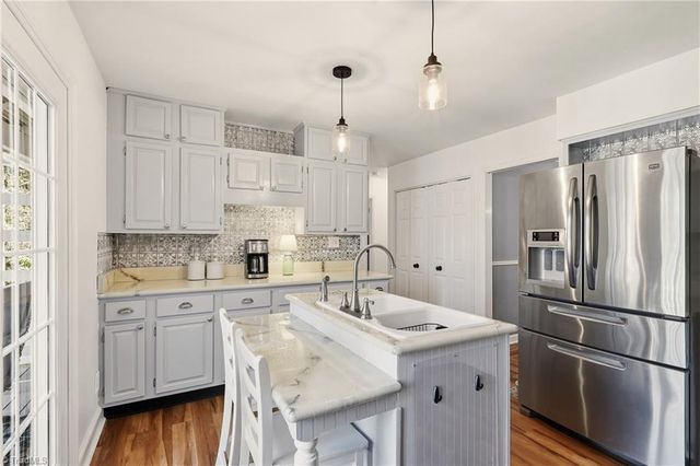 3 Brownstone Lane, Greensboro, NC 27410