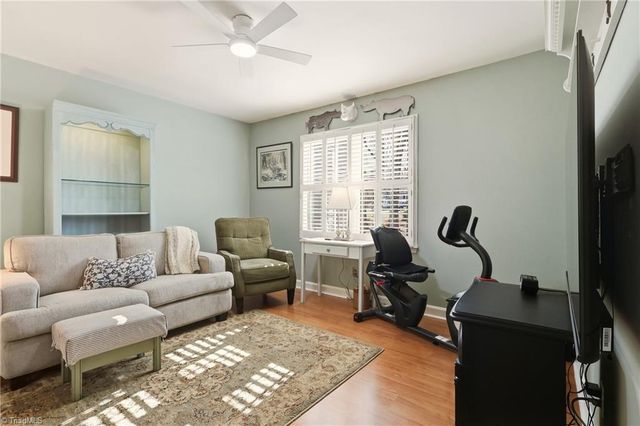 3 Brownstone Lane, Greensboro, NC 27410