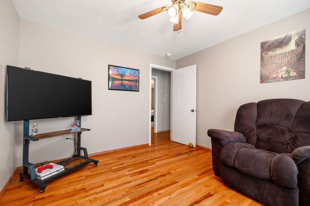 3528 S Westwood Avenue, Springfield, MO 65807