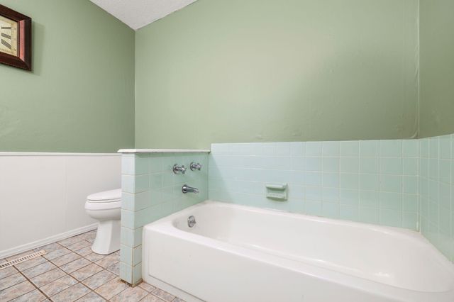 3528 S Westwood Avenue, Springfield, MO 65807