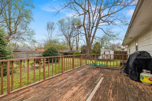 3528 S Westwood Avenue, Springfield, MO 65807
