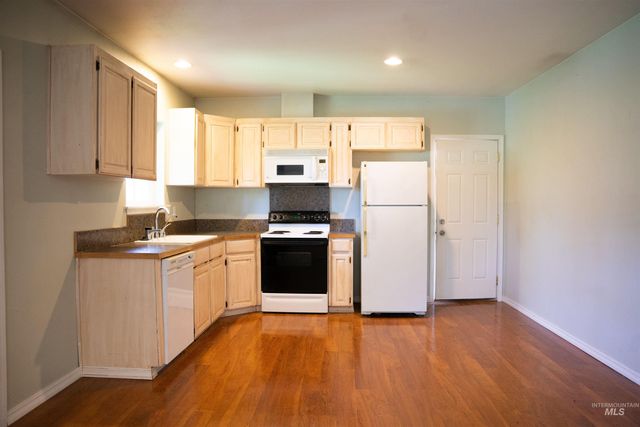 121 Valley View Ln, Kamiah, ID 83536