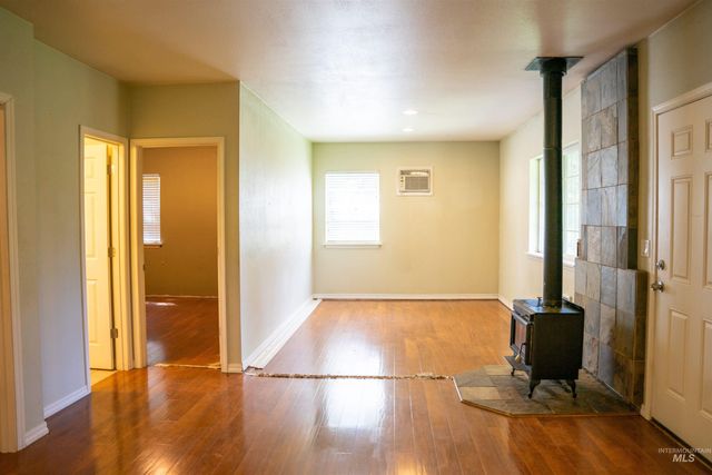121 Valley View Ln, Kamiah, ID 83536
