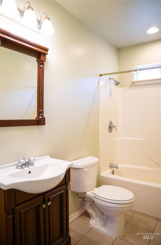 121 Valley View Ln, Kamiah, ID 83536