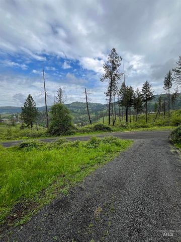 121 Valley View Ln, Kamiah, ID 83536