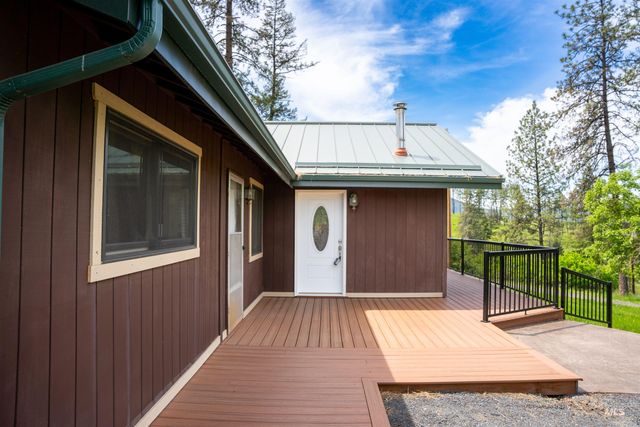 121 Valley View Ln, Kamiah, ID 83536