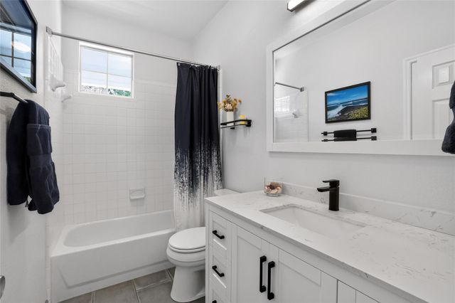 2713 Kinney Oaks CT, Austin, TX 78704