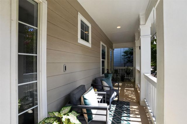 2713 Kinney Oaks CT, Austin, TX 78704