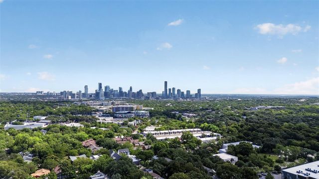 2713 Kinney Oaks CT, Austin, TX 78704