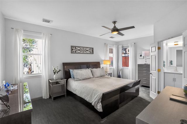 2713 Kinney Oaks CT, Austin, TX 78704