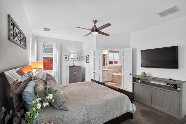 2713 Kinney Oaks CT, Austin, TX 78704