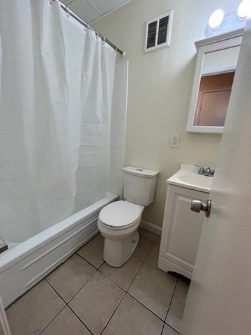 868 Beacon 8, Boston, MA 02215