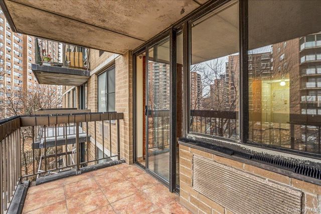 138-35 Elder Avenue 5B, Flushing, NY 11355