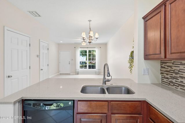 3640 SUMMERLIN Lane, Jacksonville, FL 32224