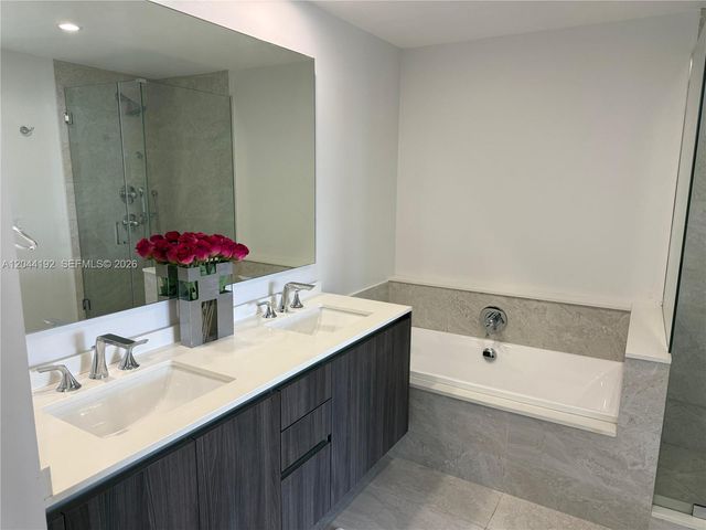488 NE 18th Street 2701, Miami, FL 33132