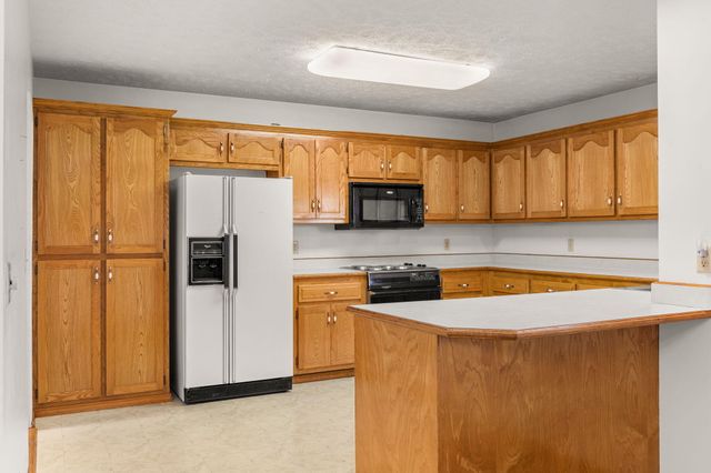 12 Longview Drive, Kimberling City, MO 65686