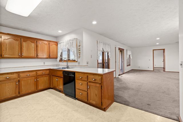 12 Longview Drive, Kimberling City, MO 65686