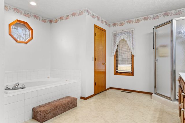 12 Longview Drive, Kimberling City, MO 65686