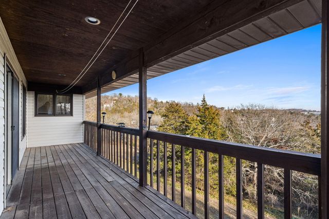 12 Longview Drive, Kimberling City, MO 65686