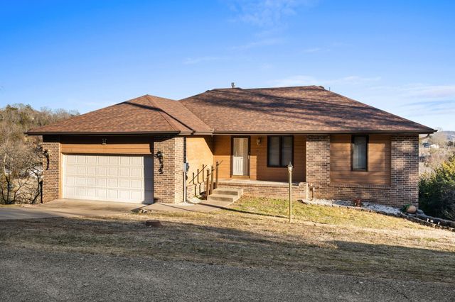 12 Longview Drive, Kimberling City, MO 65686