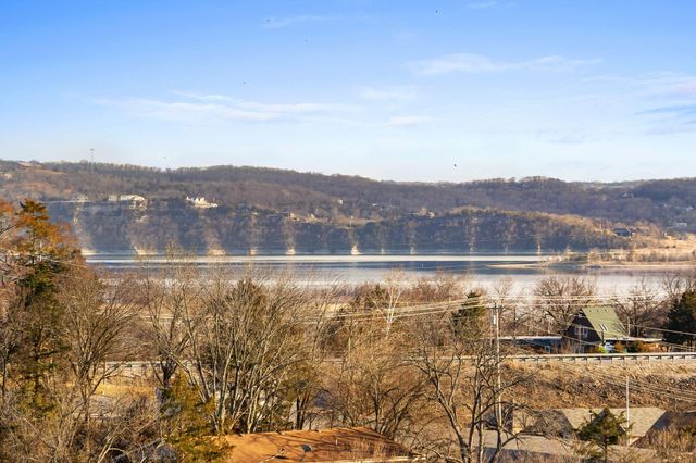 12 Longview Drive, Kimberling City, MO 65686