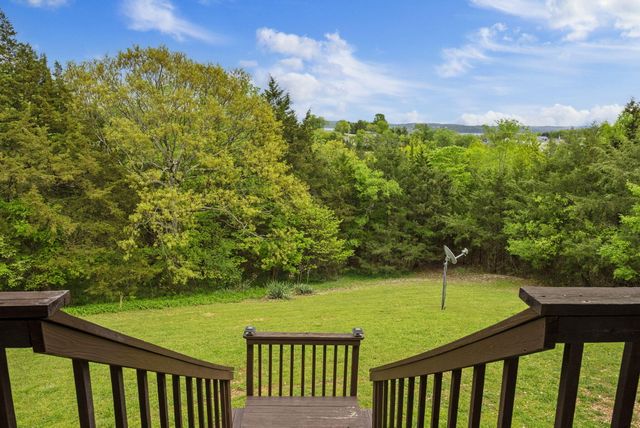 12 Longview Drive, Kimberling City, MO 65686