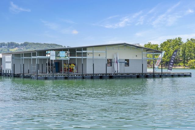 12 Longview Drive, Kimberling City, MO 65686