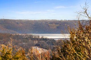 12 Longview Drive, Kimberling City, MO 65686