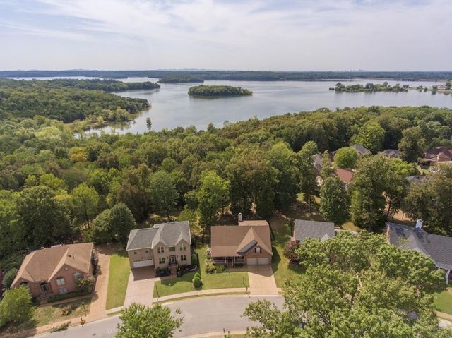 5112 Bay Overlook Dr, Hermitage, TN 37076