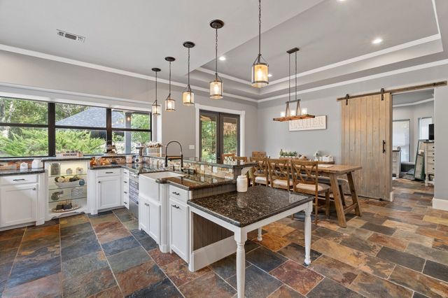 862 County Road 3800, Athens, TX 75752