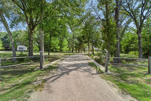 862 County Road 3800, Athens, TX 75752
