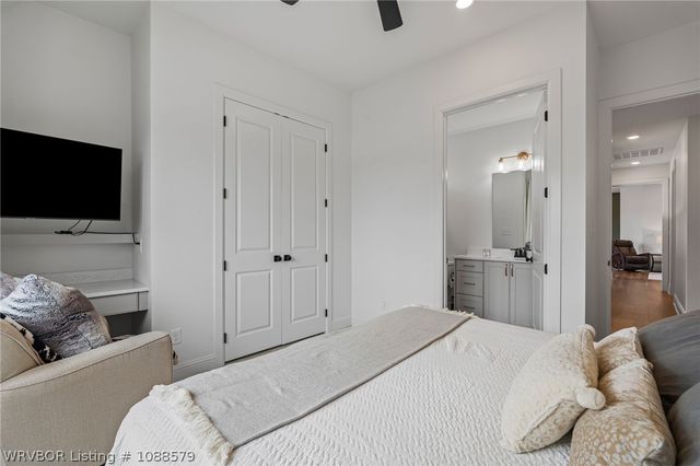 9025 Birkshire Place, Fort Smith, AR 72916
