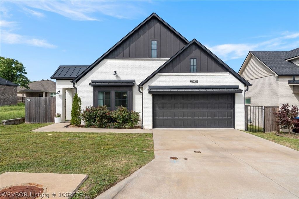 9025 Birkshire Place, Fort Smith, AR 72916
