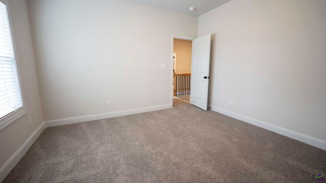 128 Bluecoat Trail, Byron, GA 31008