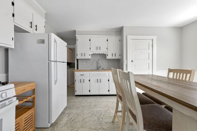 4 Horton St 2, Salem, MA 01970