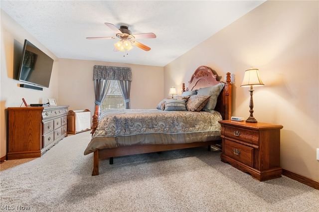 5909 Royal Hill Circle NE, Canton, OH 44721