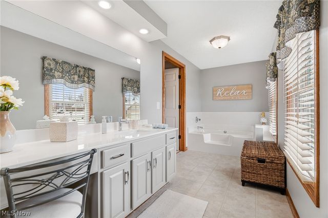 5909 Royal Hill Circle NE, Canton, OH 44721