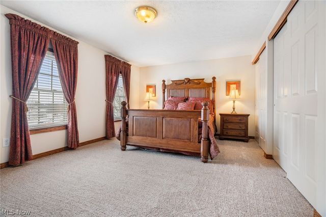 5909 Royal Hill Circle NE, Canton, OH 44721