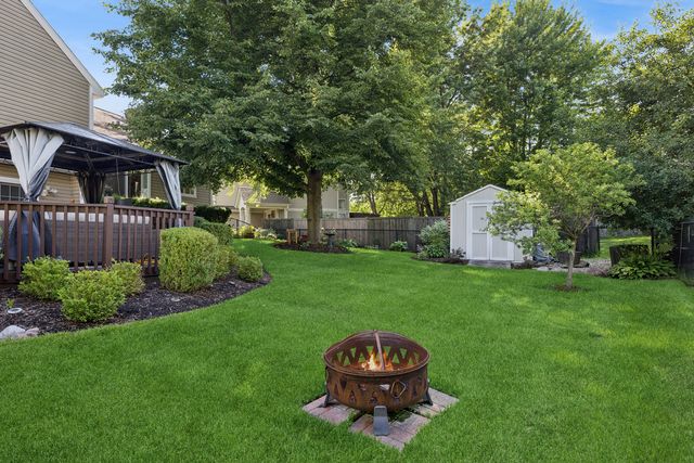 1464 Leeward Court, Grayslake, IL 60030